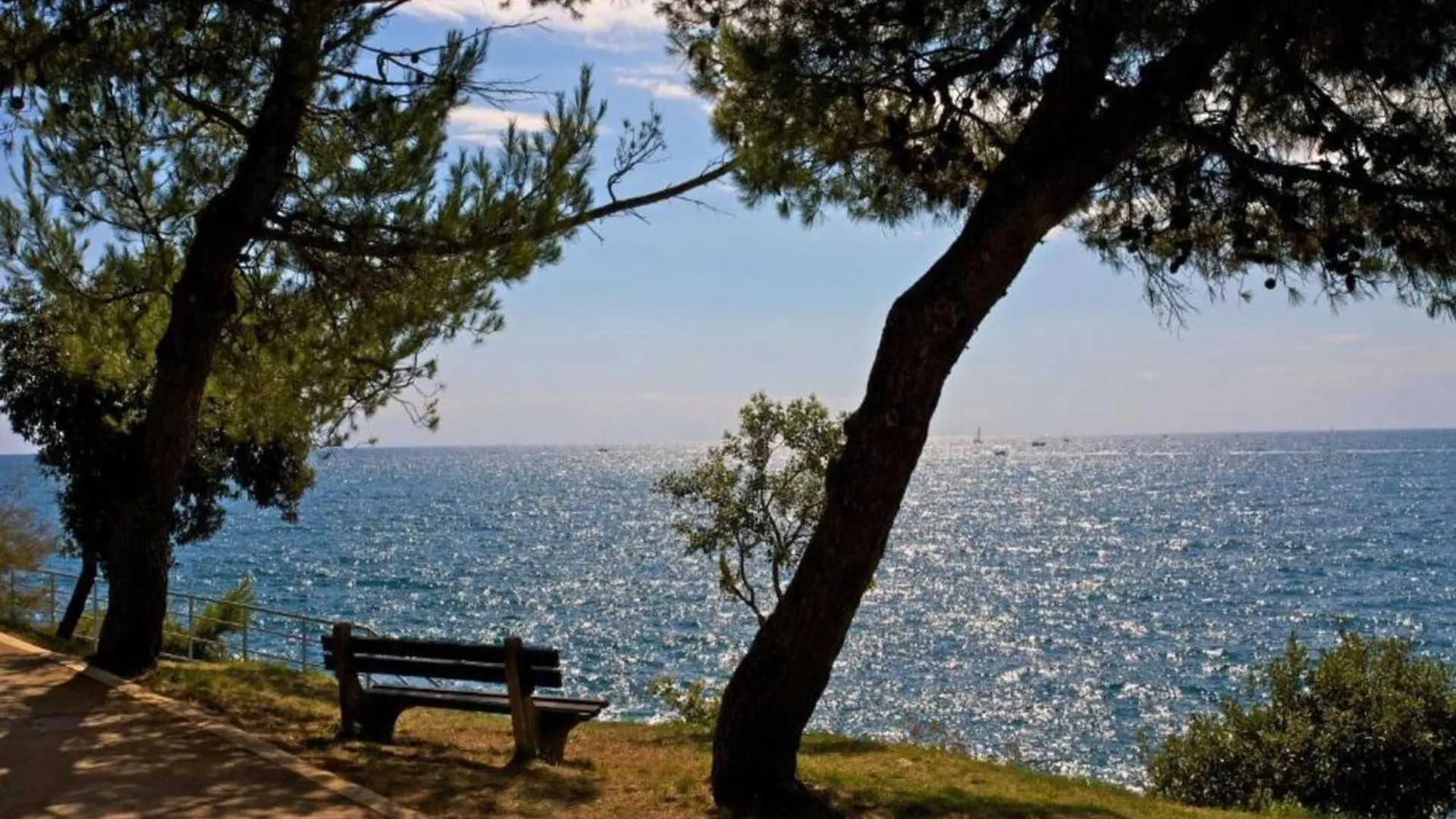 Apartment With Balcony And Sea View Pula Croatia