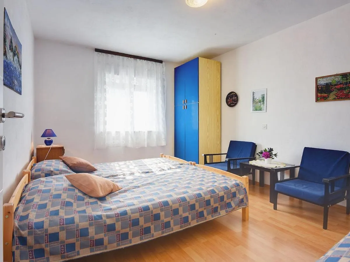 Apartment With Balcony And Sea View Pula 0*,  Croatia